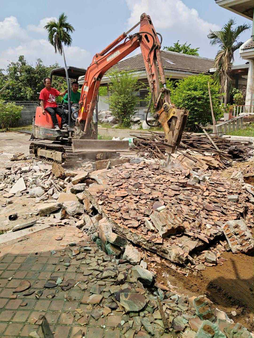 รับรื้อตึกทุบตึก